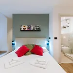 Giano Host - Capro